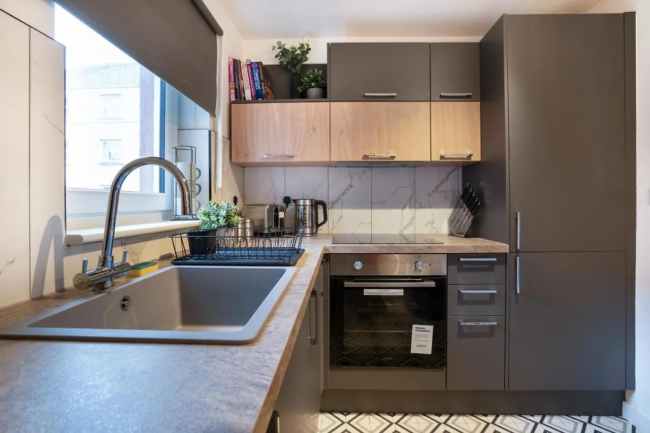 Modern 2Bed Apartment-Free Parking Edinburgh 0*,